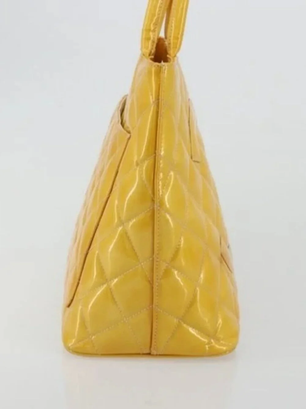 CHANEL Standard Tote Bag Patent leather Yellow CC Auth 177242